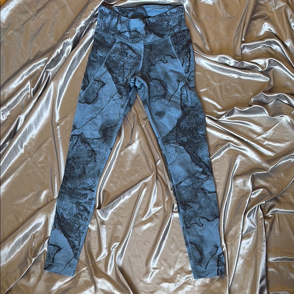 Reebok Blue and Black Marbled Leggings Small